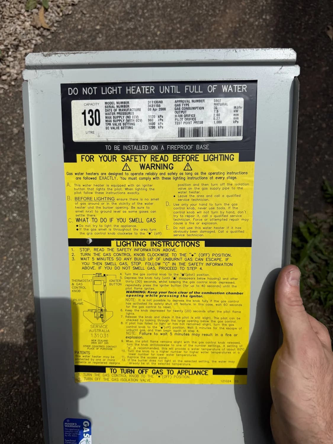 Data plate location on a gas storage tank