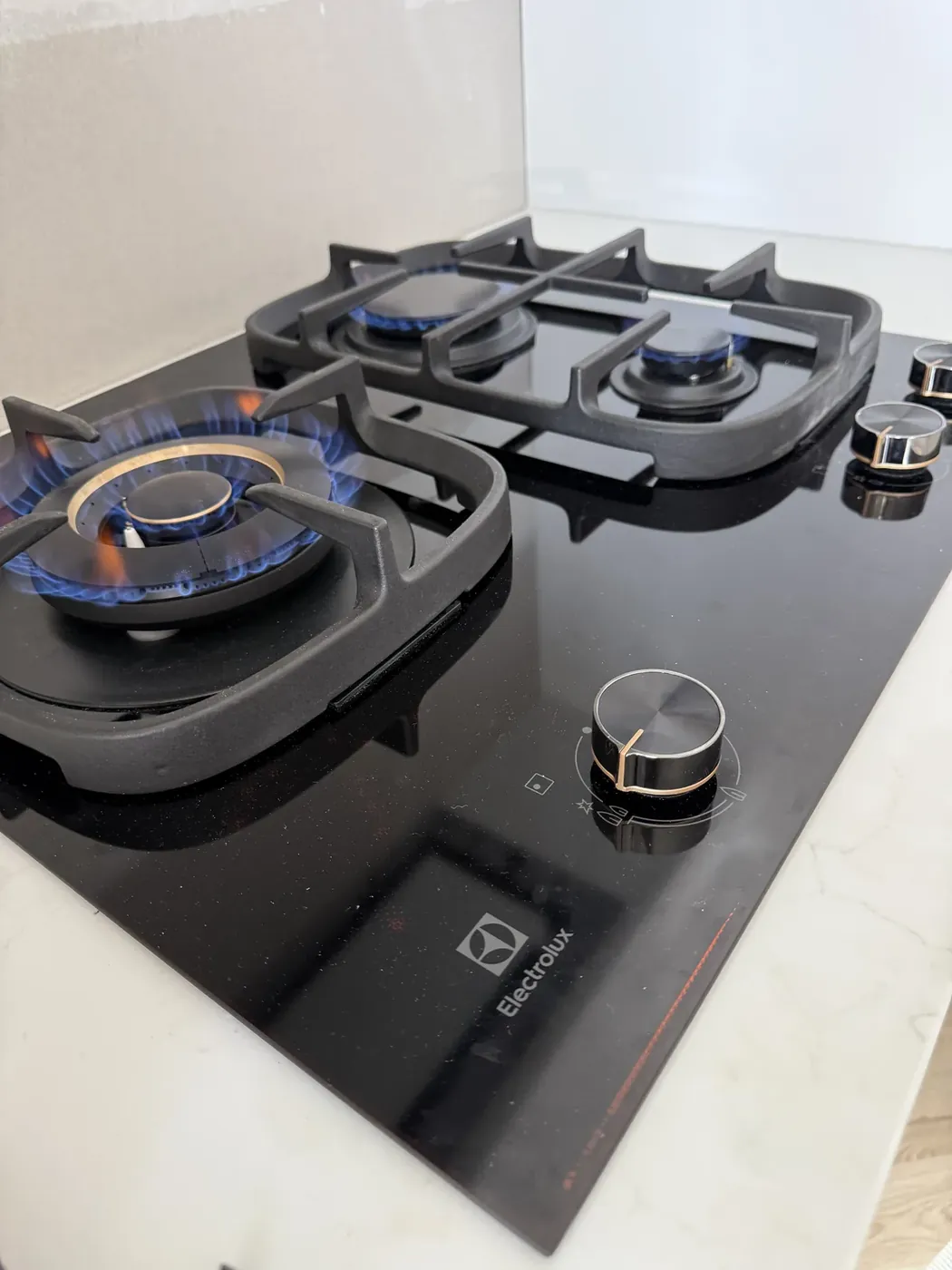 Gas cooktop installed and certified - after