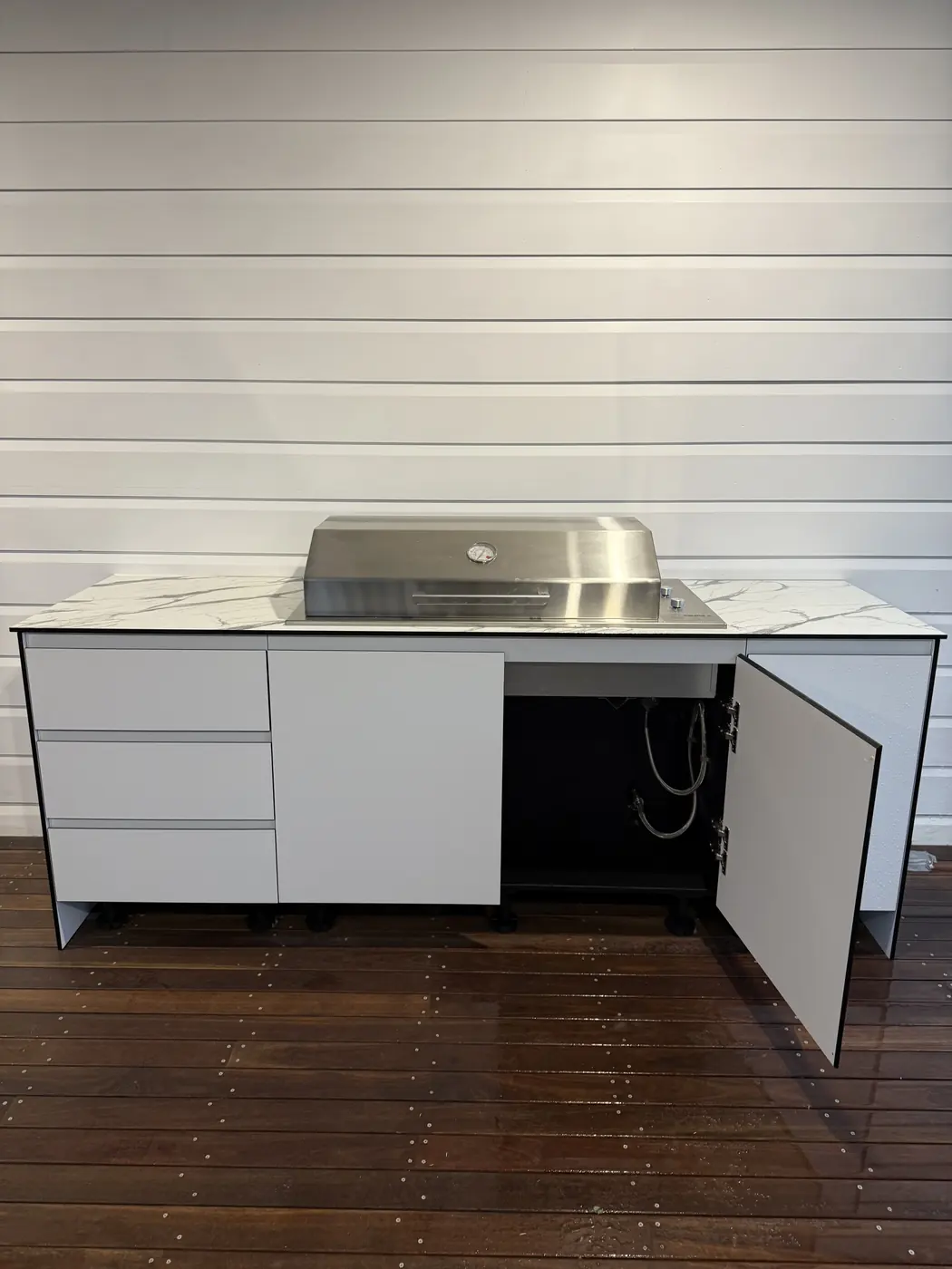 Built-in BBQ plumbed into the outdoor kitchen - after